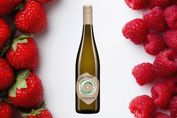 Produktfoto zu Bright, Weingut Gustavshof, 0,75l