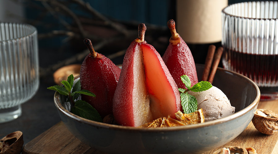 Rezeptbild für Rotweinbirnen mit Gorgonzolacreme