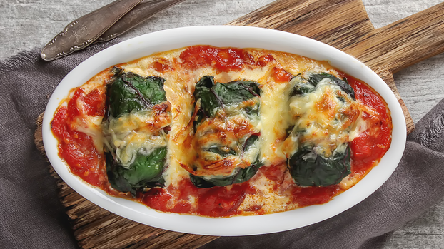 Rezeptbild für Mangoldröllchen mit Tomatenreis