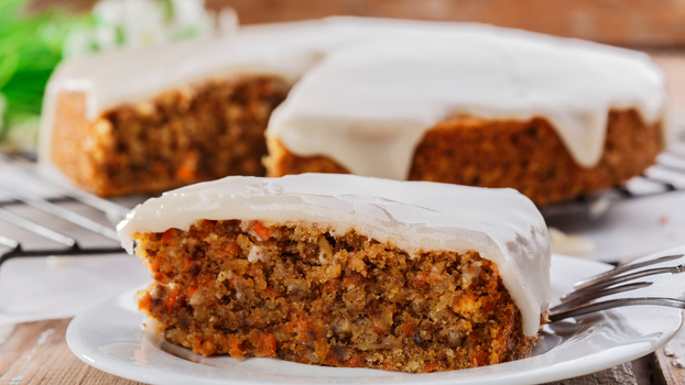 Rezeptbild für Karottenkuchen mit Orangen-Guss
