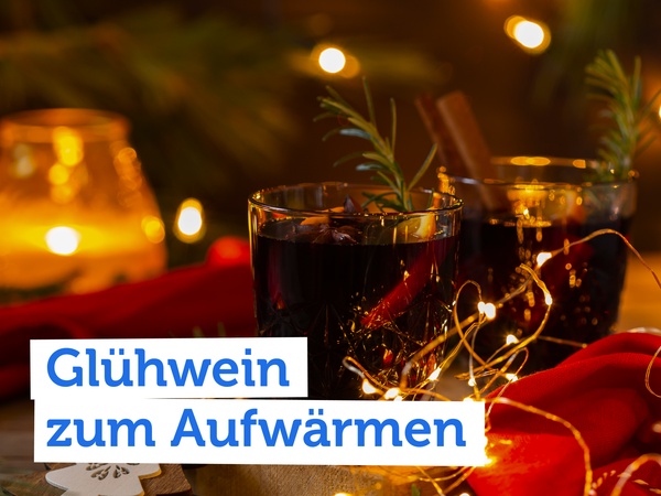 elbstgemachte Konfitüre in Gläsern; Text: "Konfitüre selbst gemacht".