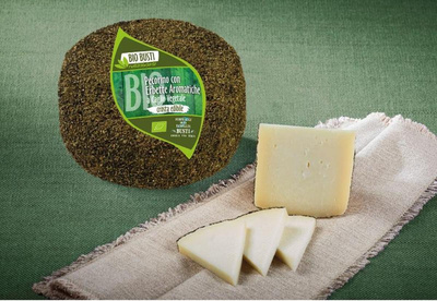 Produktfoto zu Pecorino mit Kräuterrinde