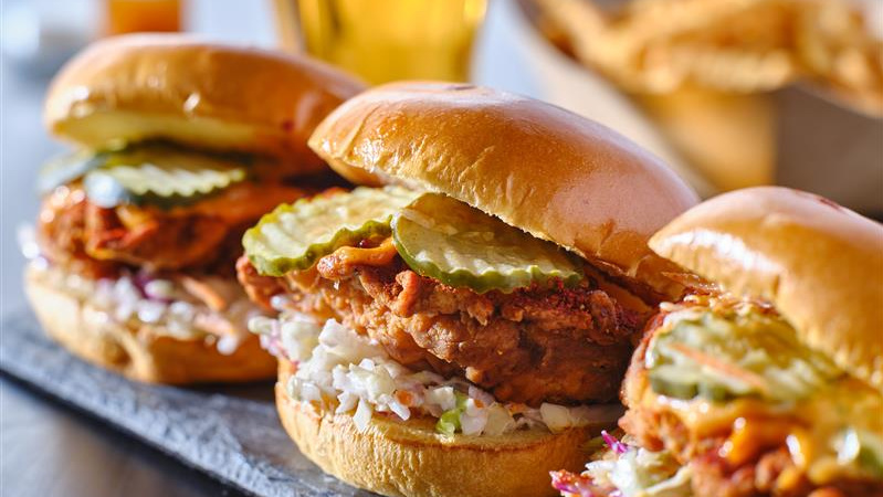 Rezeptbild für Tempeh Burger mit Krautsalat